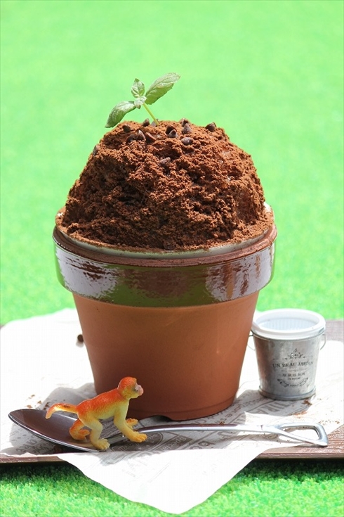 かつおのあたま”を植木鉢にぶっ刺したかき氷が話題！ 藤枝市陶芸