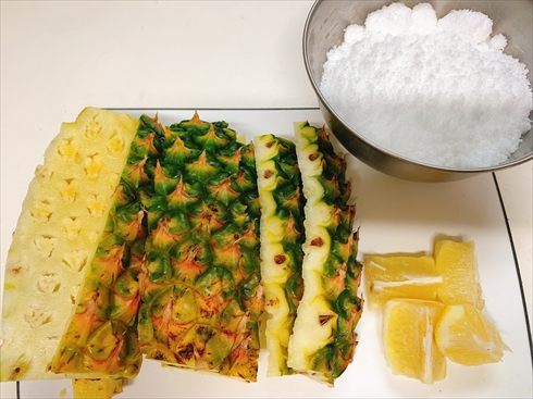 パイナップル ジュース パイナップルの皮