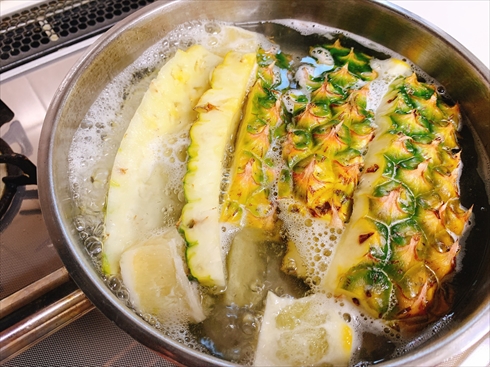 パイナップル ジュース パイナップルの皮