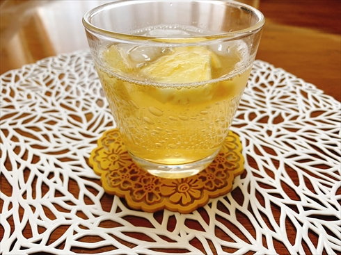 パイナップル ジュース パイナップルの皮