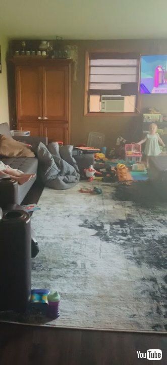 「Bath Time is Best Time for Tub-Loving Toddler || ViralHog」