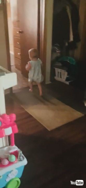 「Bath Time is Best Time for Tub-Loving Toddler || ViralHog」