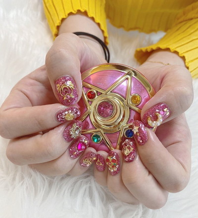 セーラームーンネイル