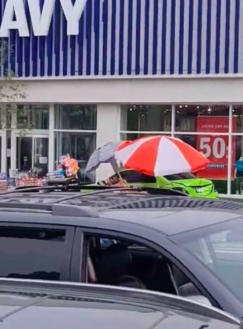 NYPD ニューヨーク 警察 事件 クルマ 暴走 マリファナ