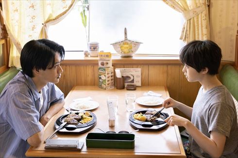 伊藤万理華 井桁弘恵 鈴木仁 お耳に合いましたら。