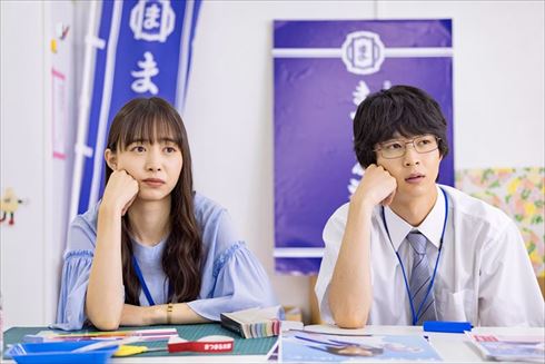 伊藤万理華 井桁弘恵 鈴木仁 お耳に合いましたら。