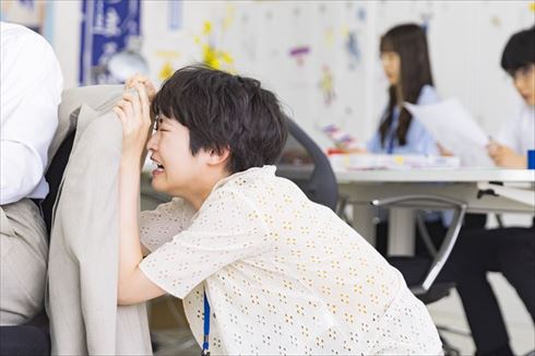 伊藤万理華 井桁弘恵 鈴木仁 お耳に合いましたら。