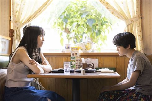 伊藤万理華 井桁弘恵 鈴木仁 お耳に合いましたら。