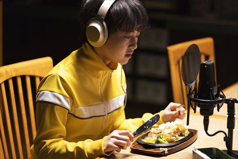 伊藤万理華 井桁弘恵 鈴木仁 お耳に合いましたら。