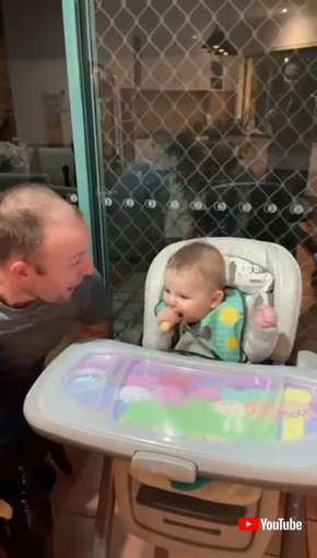 「Baby Doesn't Want to Share Food」