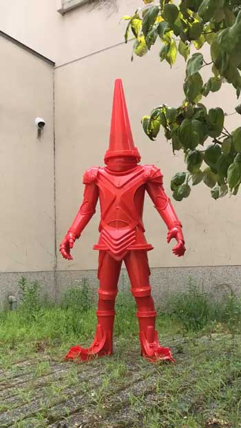 安居智博 三角コーン 着ぐるみ スーツ 自作 パイロン