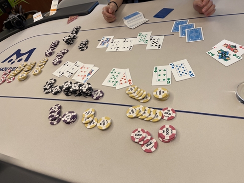 エムホールデム ポーカー