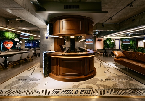 エムホールデム ポーカー