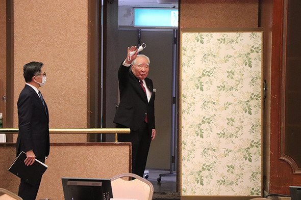スズキ 鈴木修会長