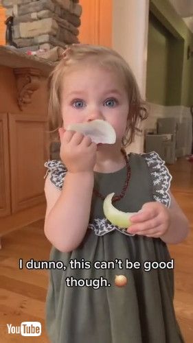 「Toddler Eats Raw Onions Even When it Makes her Eyes Water - 1221268」