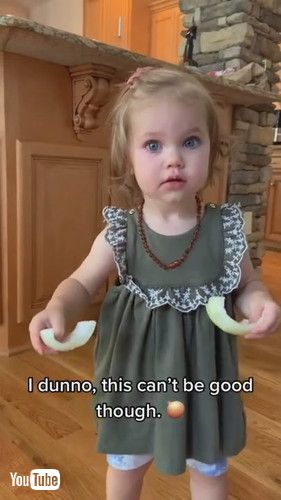 「Toddler Eats Raw Onions Even When it Makes her Eyes Water - 1221268」