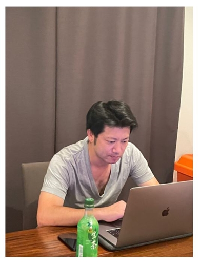 だいたひかる 小泉貴之 夫 結婚詐欺 現在 アートディレクター