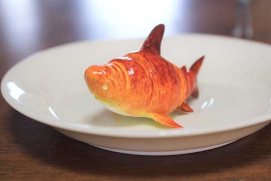 サメに擬態 クロワッサン 粘土 作品