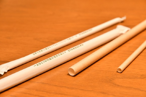 スタバ紙製ストロー