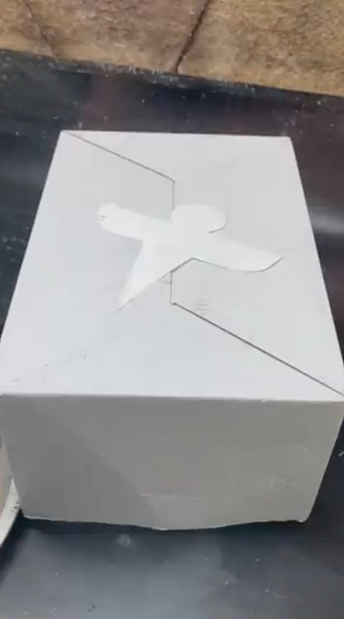 呪術を科学的に再現？　「呪いが強大すぎて燃えてしまう式神」がアニメみたいですごい