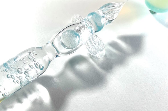 ラムネびんのようなガラスペン「ラムネぺン」