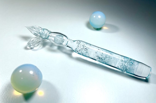 ラムネびんのようなガラスペン「ラムネぺン」