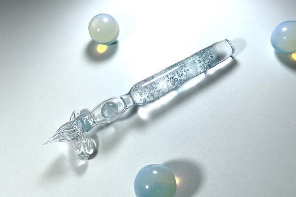 ラムネびんのようなガラスペン「ラムネぺン」