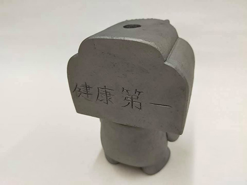 くだらないのに欲しくなる！　鬼瓦職人が作ったヤクルトケースの迫力がすごい