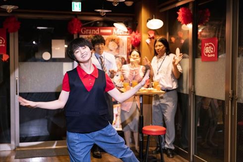 伊藤万理華 井桁弘恵 鈴木仁 お耳に合いましたら。