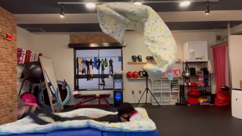 ムーンサルトプレス