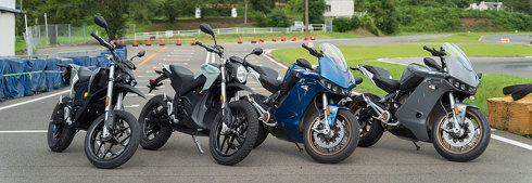 たぶん「快速」!! レンタル819、最大110馬力の大型電動バイク