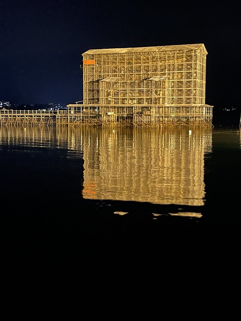 安芸の宮島 朱丹の大鳥居