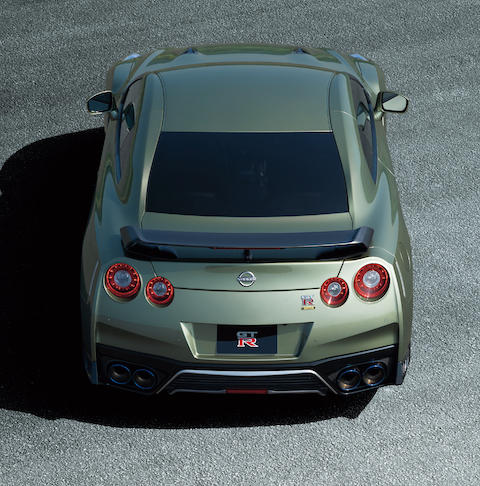 2022 GT-R 日産