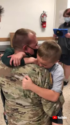 軍人パパのサプライズ