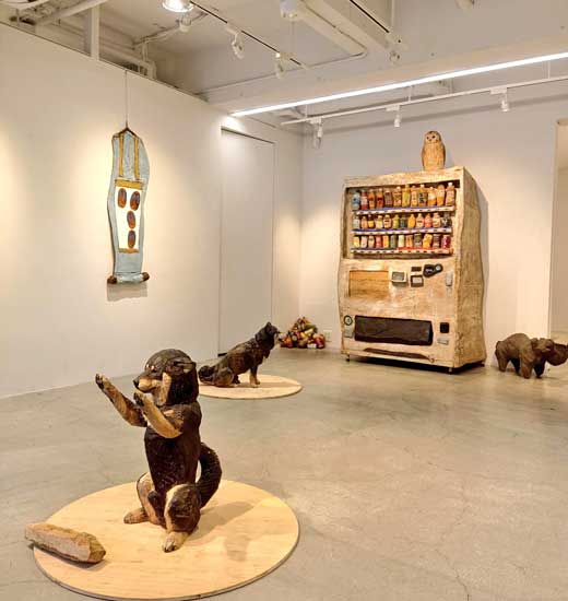 木彫り 自販機 彫刻 山本麻璃絵