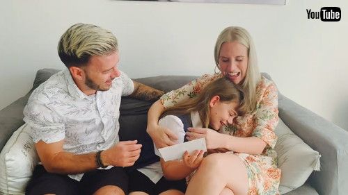 「Daughter Reacting to Pregnancy of Identical Twins || iralHog」