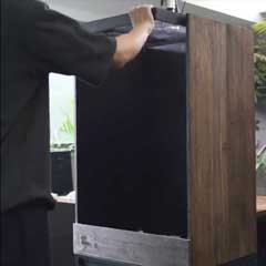 室内 雨の庭 制作