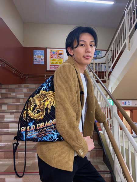 小学校 家庭科 ドラゴン ナップザック まだ使ってる