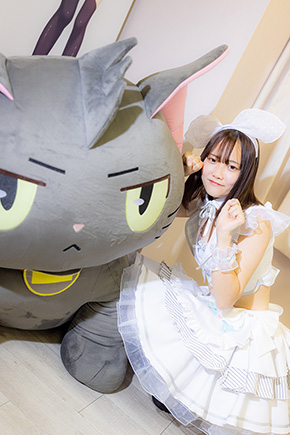 コンカフェ 秋葉原 White＆CrossLoad