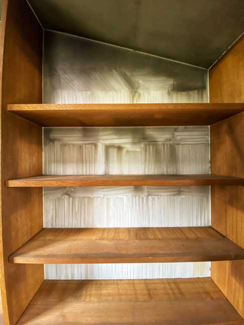 遺品整理 本棚 煙 跡 本の亡霊たち