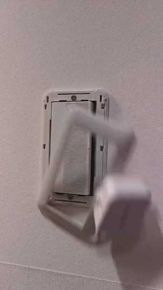 遠隔操作 装置 照明 スイッチ オン カバー 取れる SwitchBot