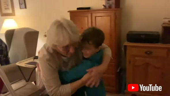 おじいちゃんにサプライズ