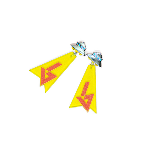 「ムー」創刊40周年記念のアブダクションピアスがかわいい　ロゴの怪しさに陰謀の影を感じるデザイン