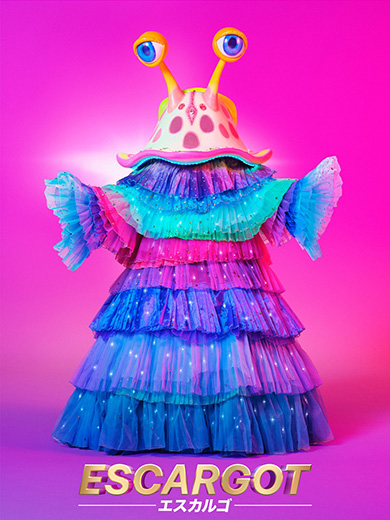 ザ・マスクド・シンガー ドラゴン3 Missテレビジョン エスカルゴ バード T-REX 連獅子 ネオンパンダ イカキング ニンジャ ローズ ウルフ アマビエ 正体 歌っているのは誰だ