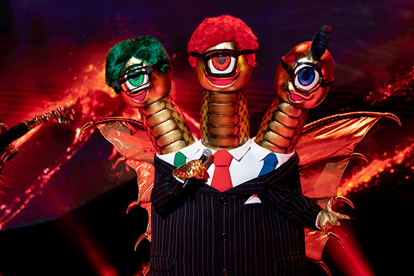 ザ・マスクド・シンガー ドラゴン3 Missテレビジョン エスカルゴ バード T-REX 連獅子 ネオンパンダ イカキング ニンジャ ローズ ウルフ アマビエ 正体 歌っているのは誰だ