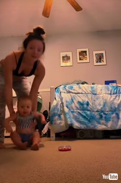 「Little Baby Takes Over Phone as Soon as She Spots it - 1250587」