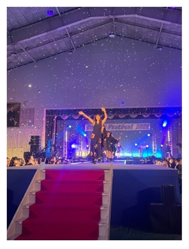 スザンヌ 高校 現在 学祭 ランウェイ