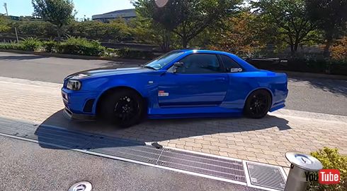 間寛平、22年乗り続ける愛車「R34 GT-R」を披露 「何だこの