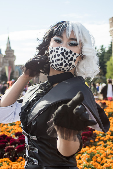 ディズニー Dハロ　スナップ クルエラ 実写