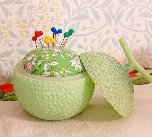 メロン型のピンクッション